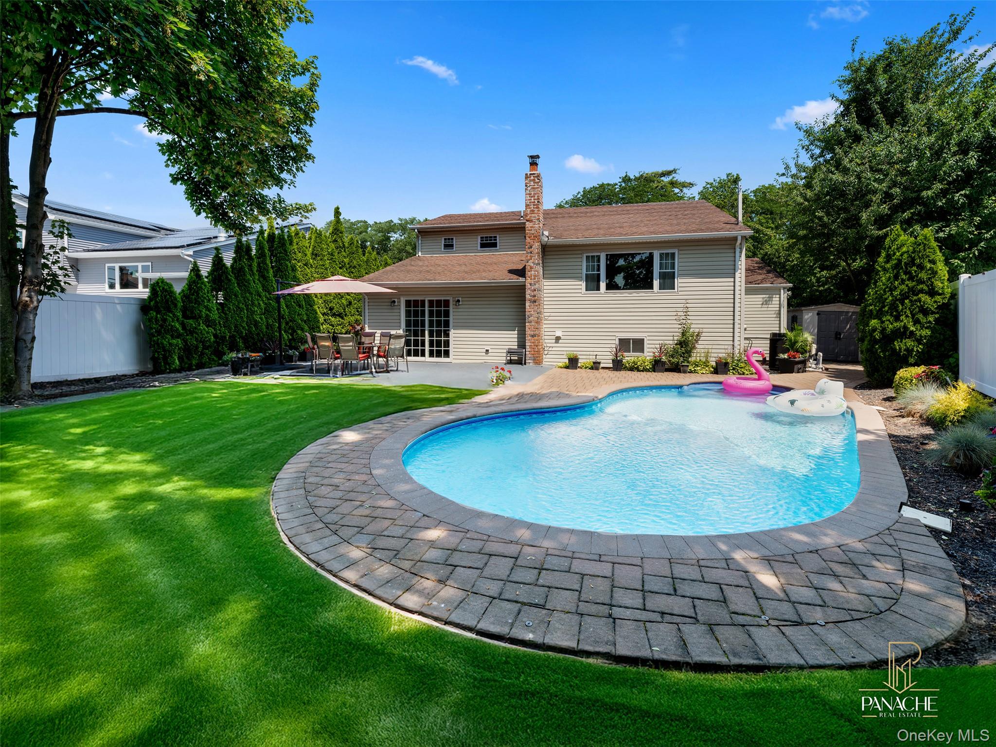 18 Shubert Ln
