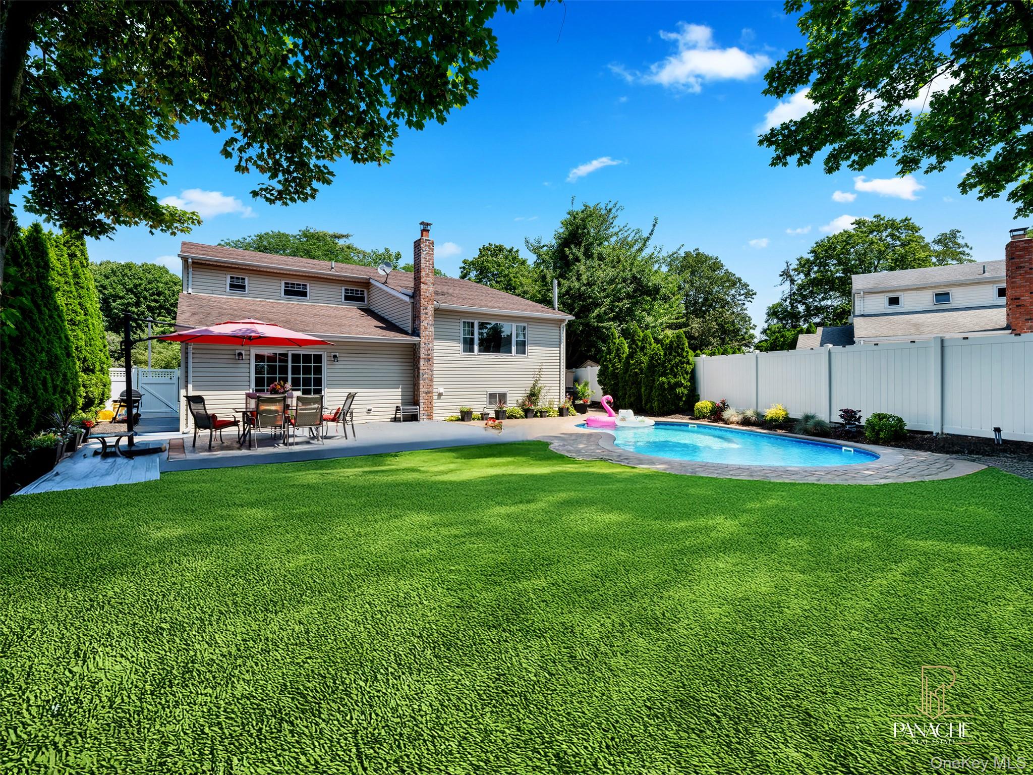 18 Shubert Ln