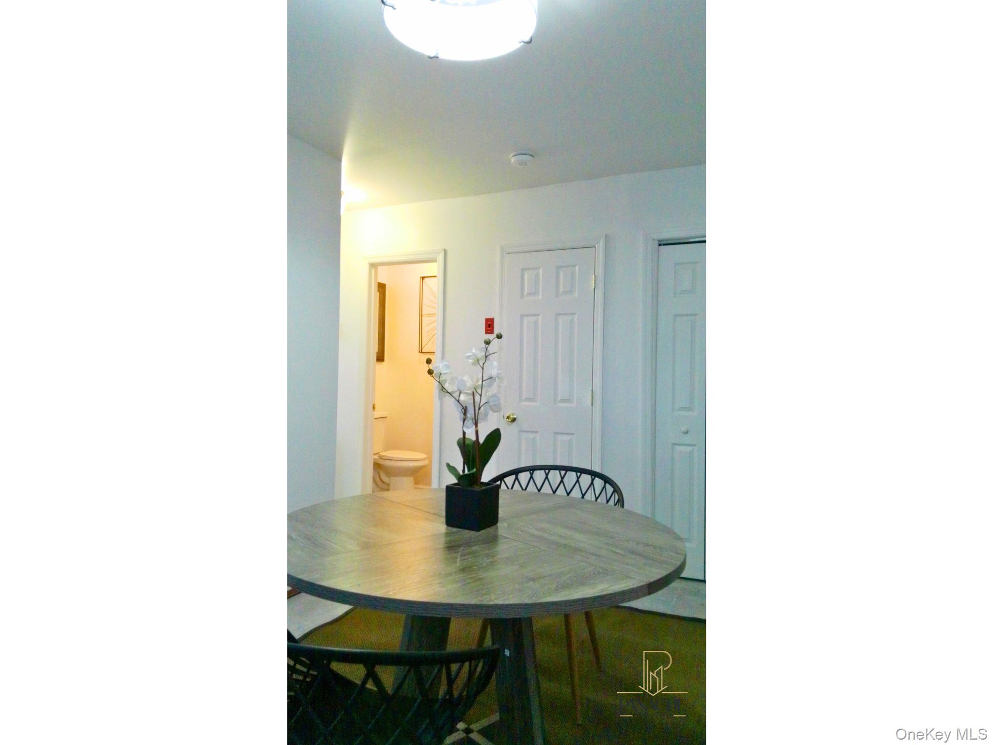 37 Lake Grove Boulevard