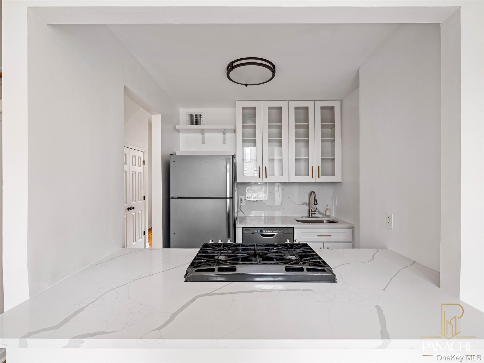 128 W 132nd Street Unit: 2