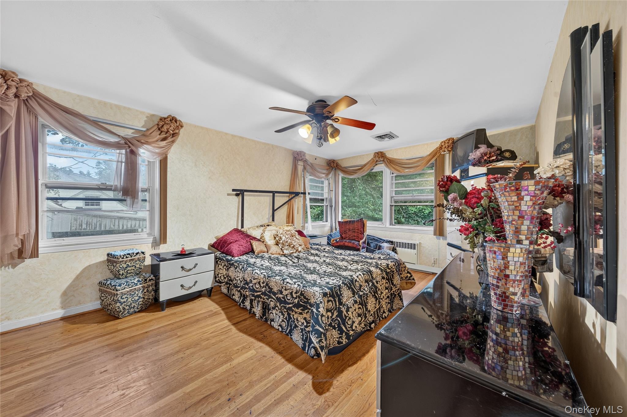 445 Nassau Boulevard