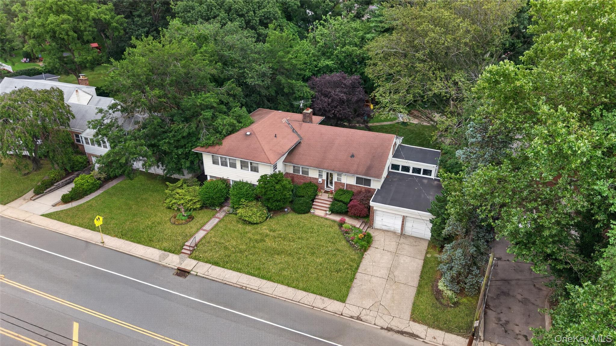 445 Nassau Boulevard