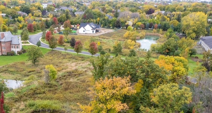 3 TEMPLETON Drive