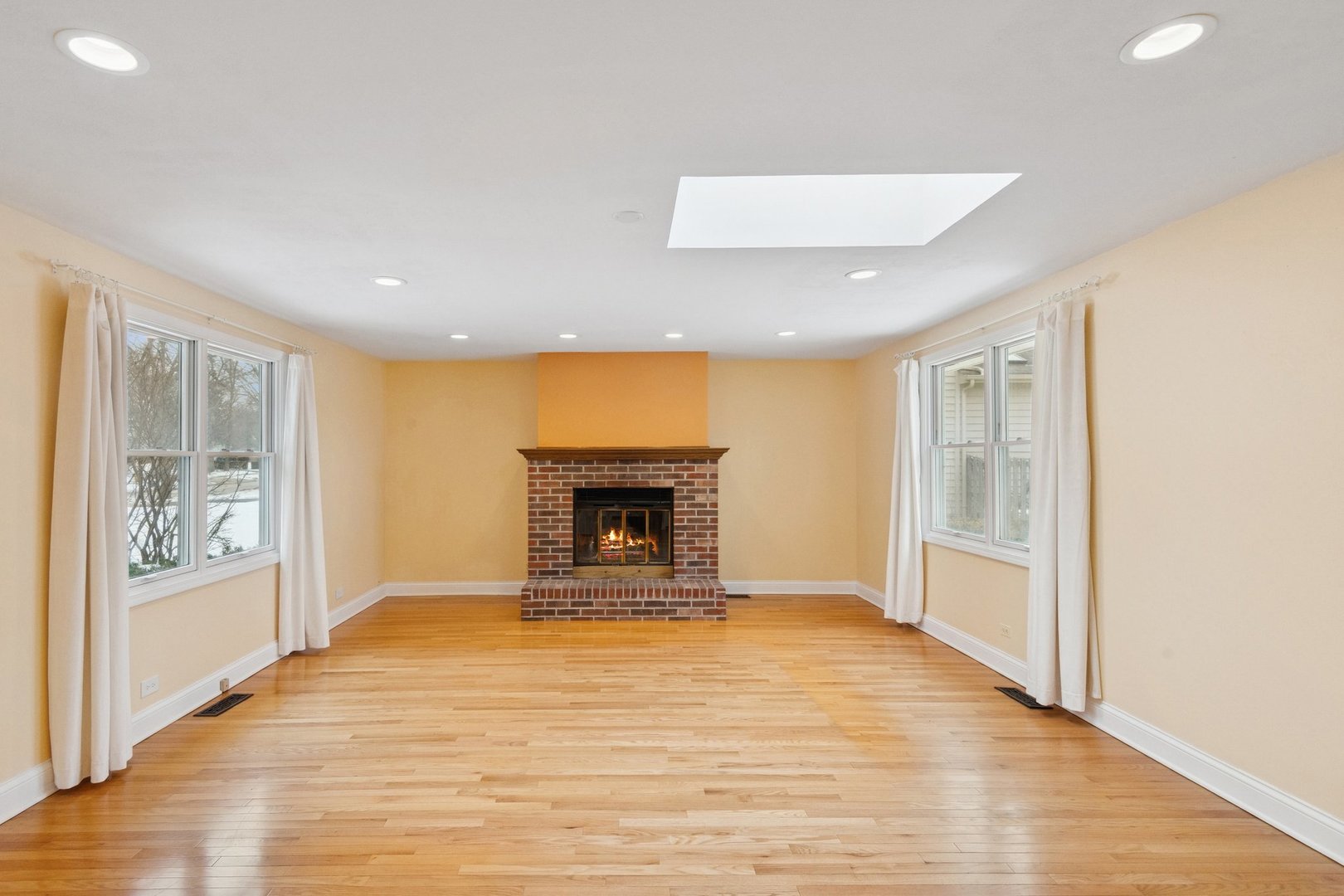 5523 S Garfield Street