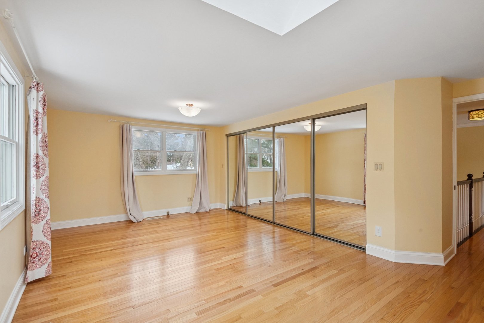 5523 S Garfield Street