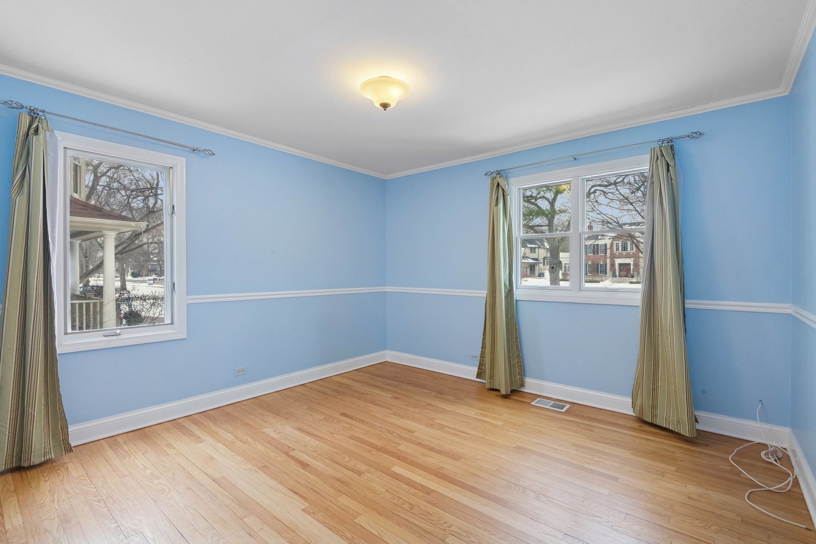 5523 S Garfield Street