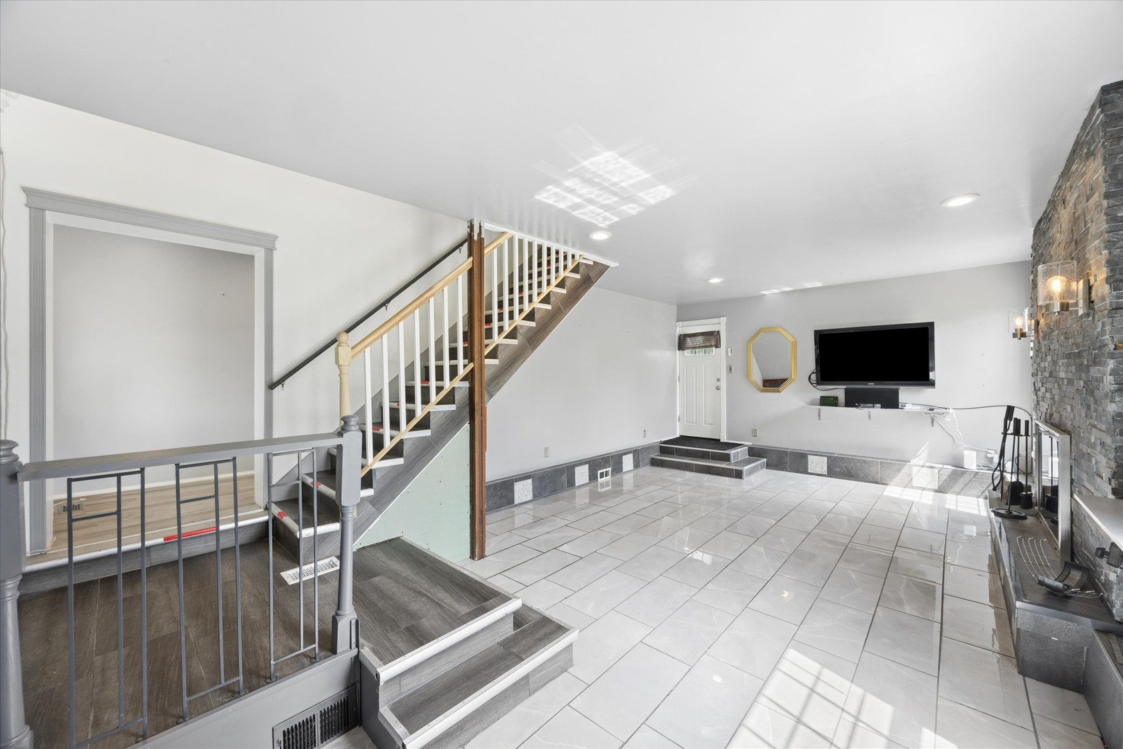 117 Sunrise Avenue