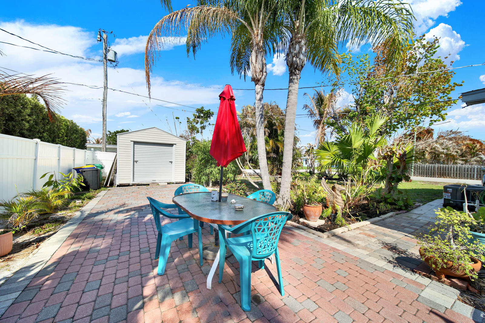 1180 NE Crescent Street