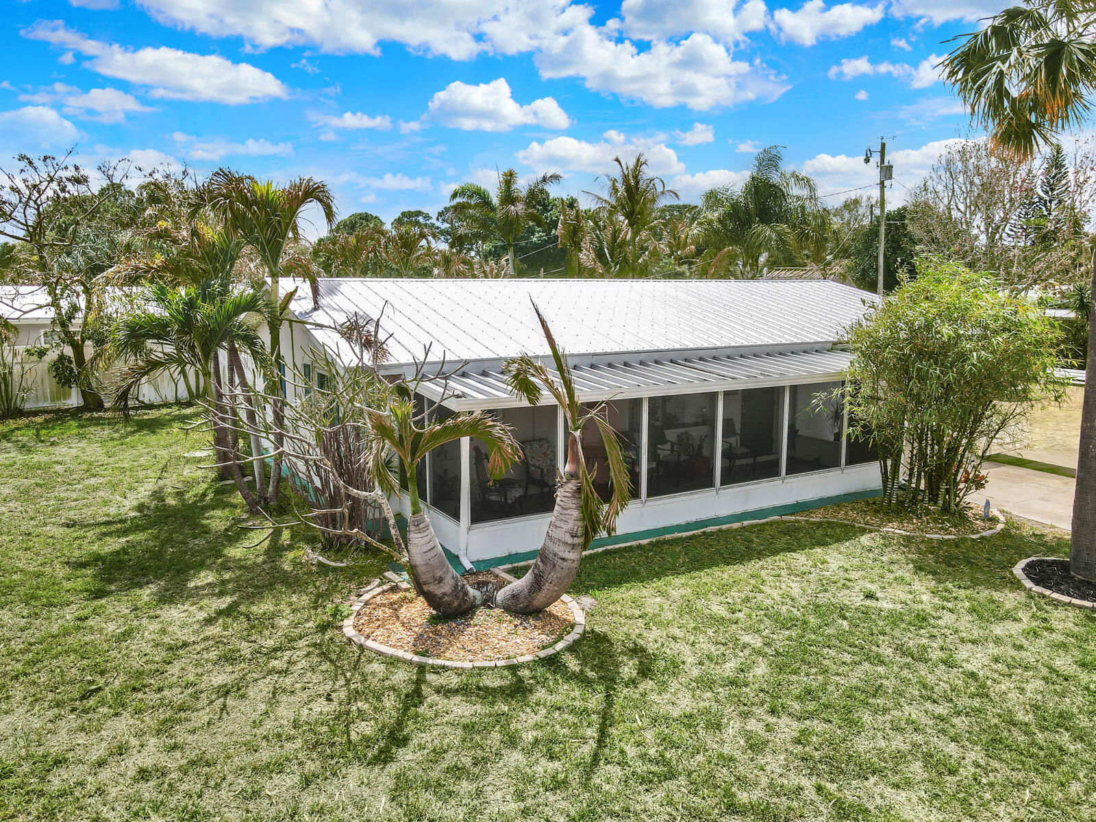 1180 NE Crescent Street