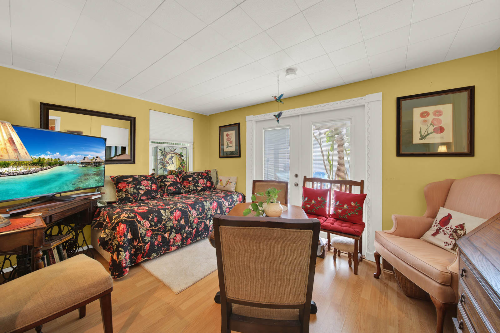 1180 NE Crescent Street