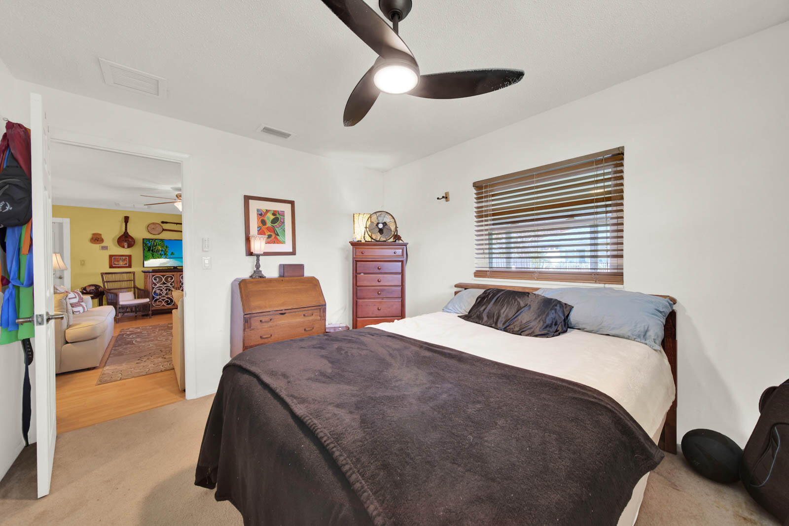 1180 NE Crescent Street