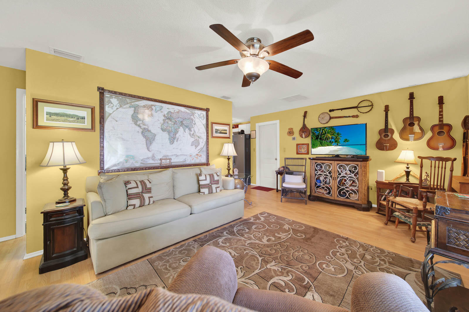 1180 NE Crescent Street