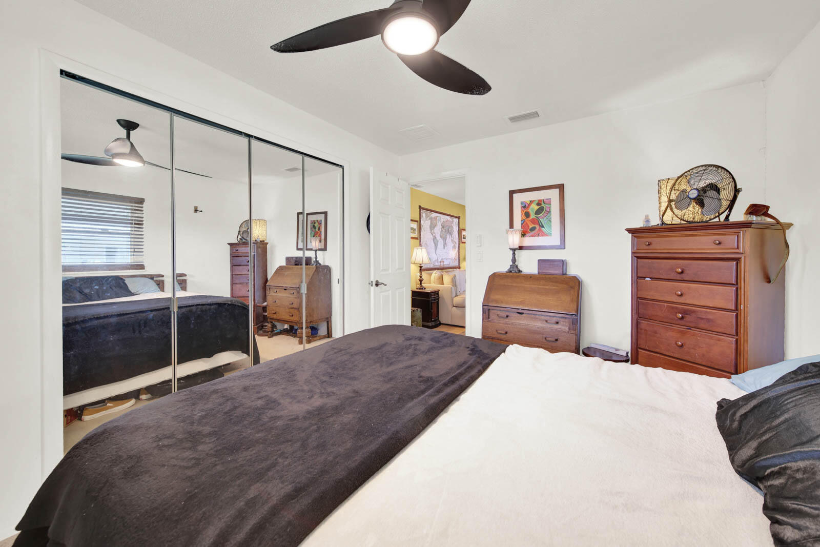 1180 NE Crescent Street