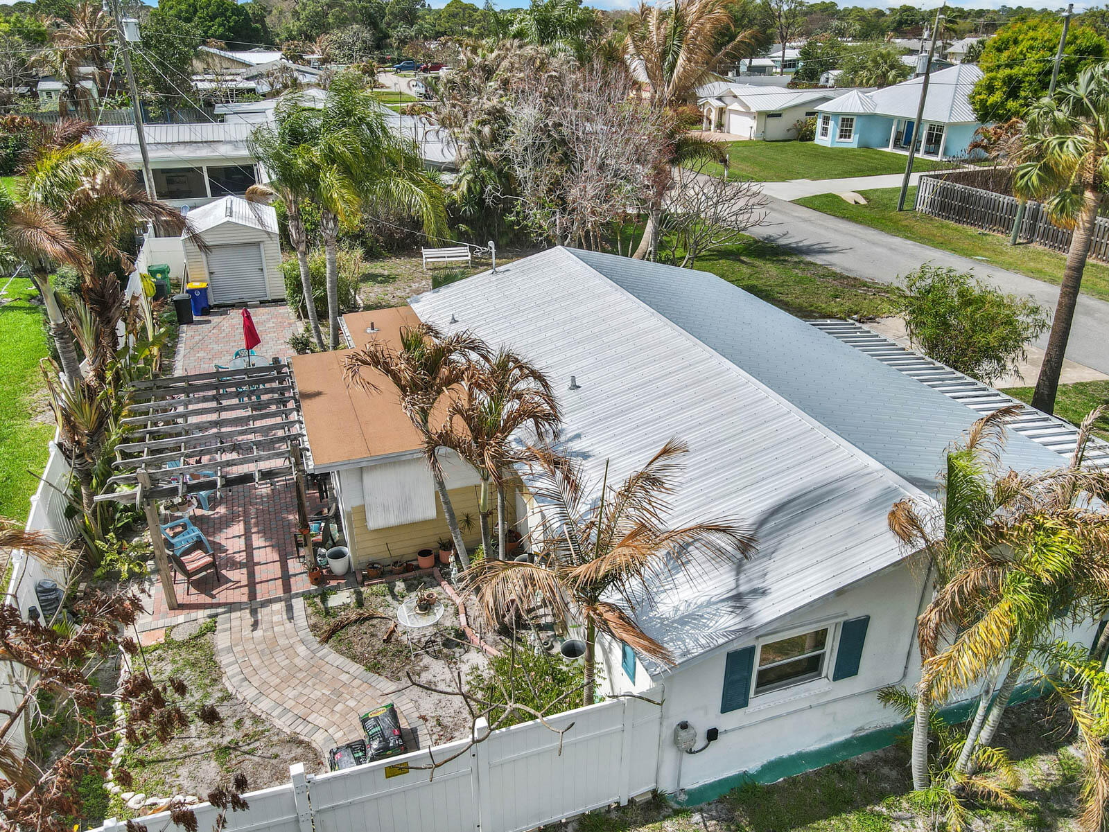 1180 NE Crescent Street