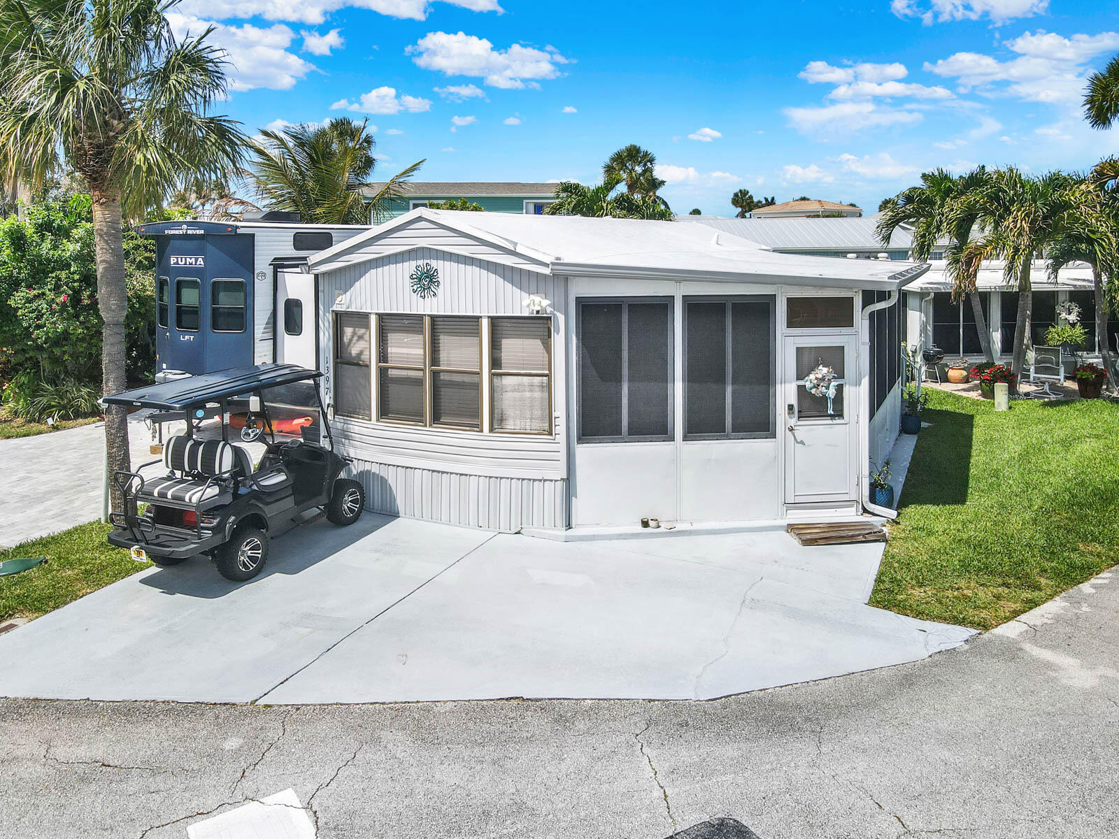 1397 Nettles Boulevard