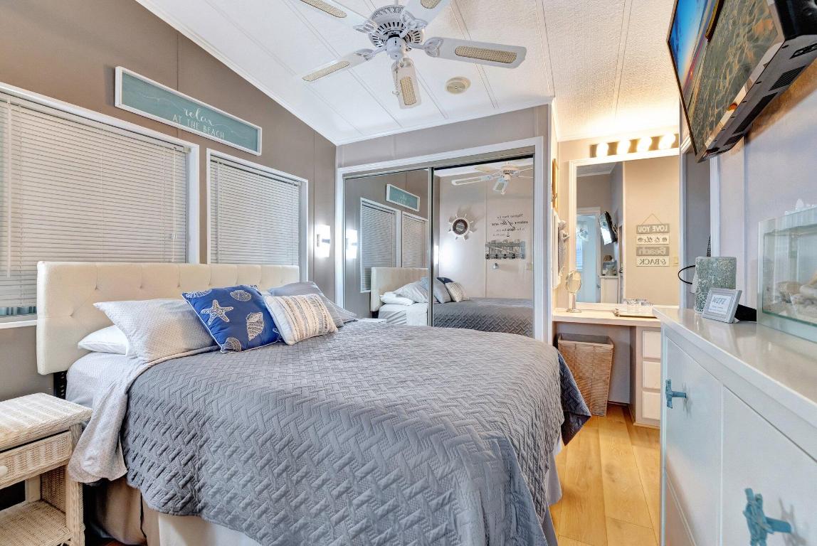 781 Nettles Boulevard