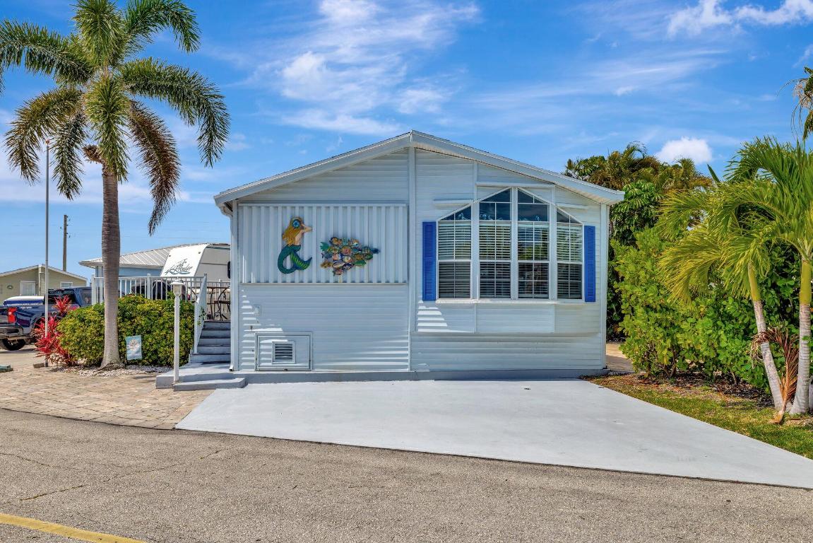 781 Nettles Boulevard