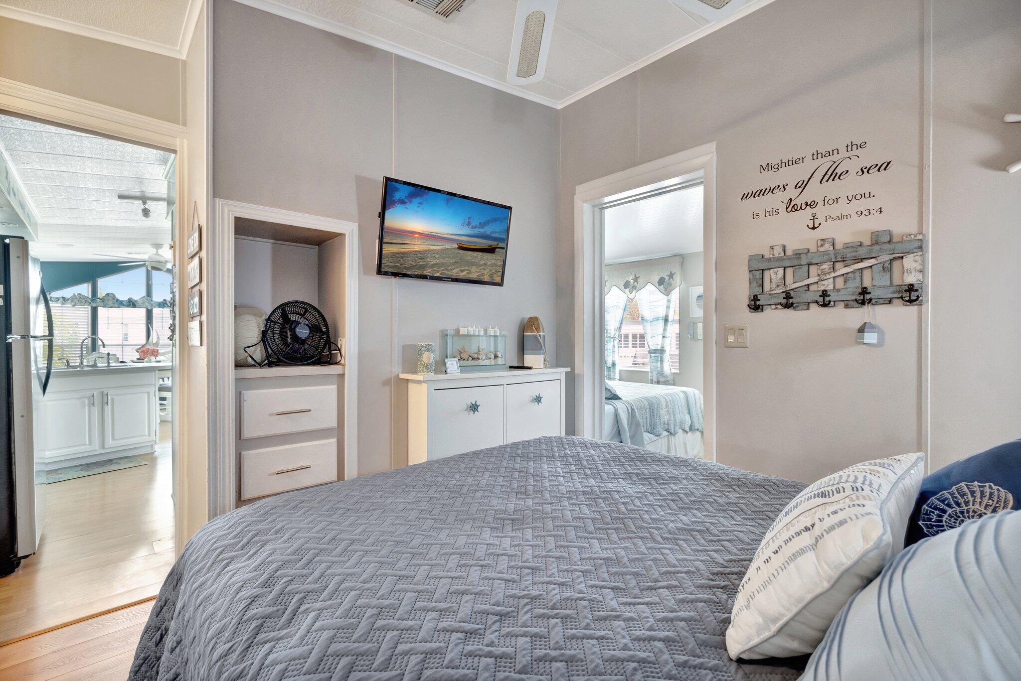 781 Nettles Boulevard