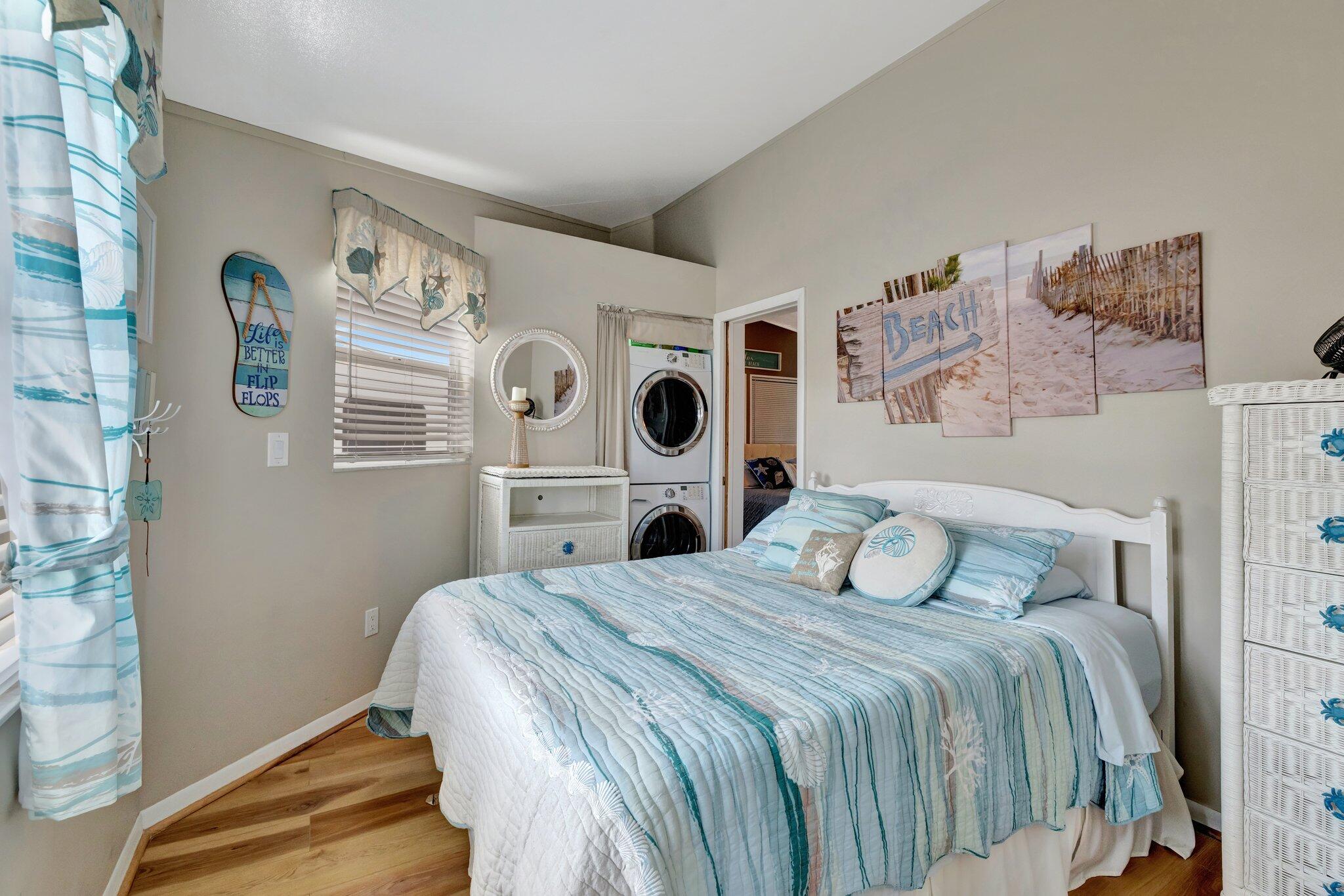 781 Nettles Boulevard