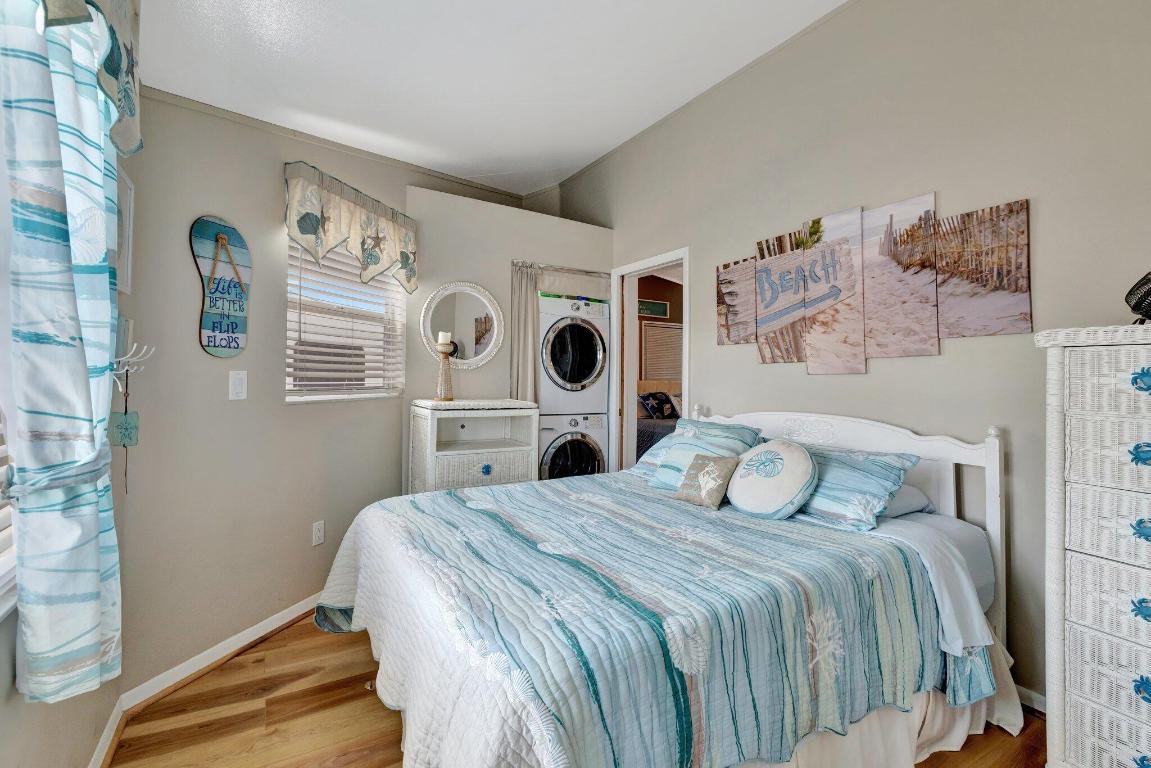 781 Nettles Boulevard