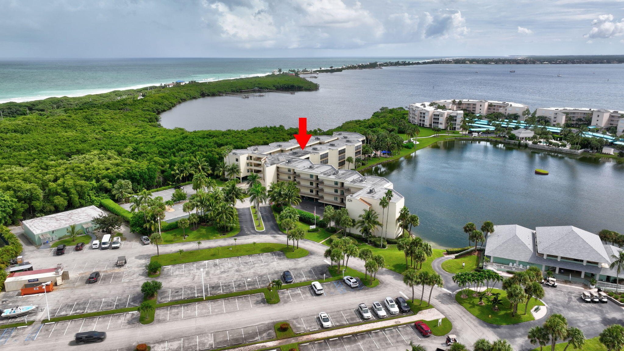 221 NE Plantation Road 406