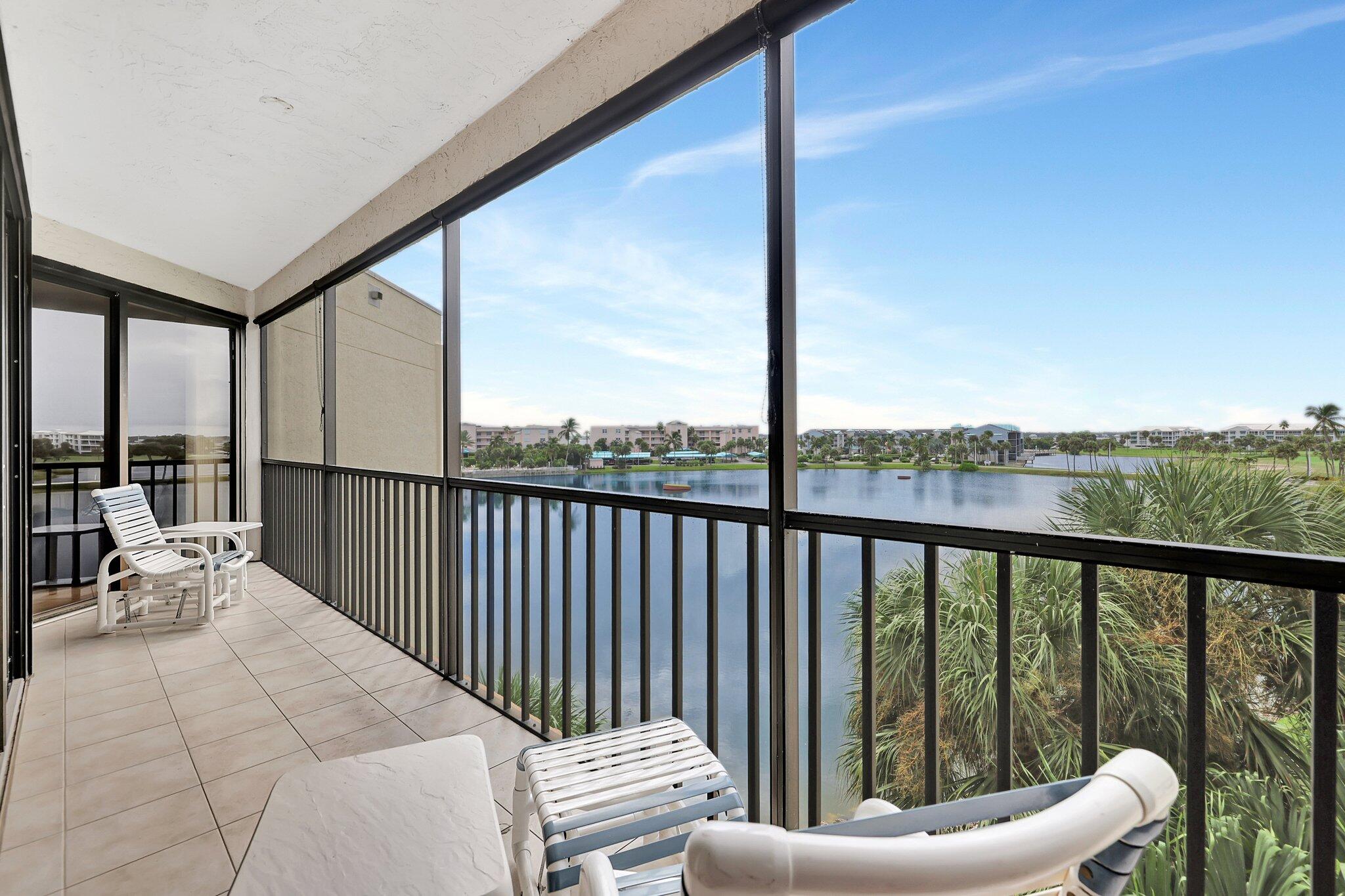 221 NE Plantation Road 406