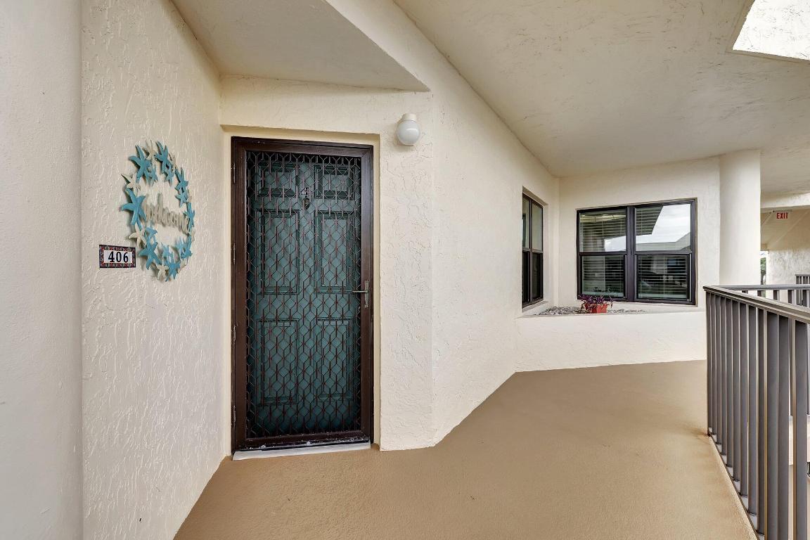 221 NE Plantation Road 406