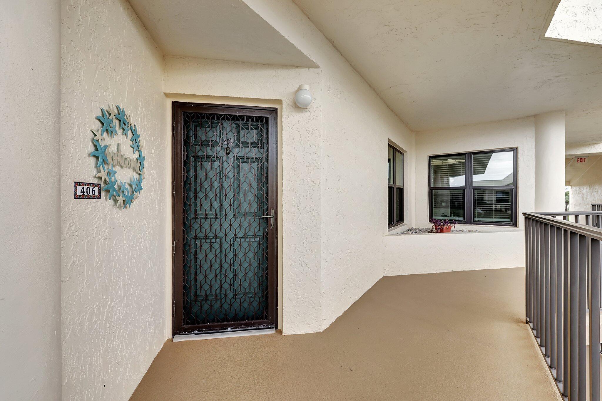 221 NE Plantation Road 406