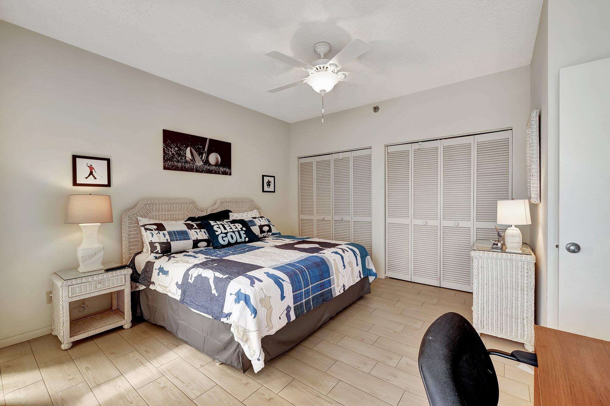 221 NE Plantation Road 406