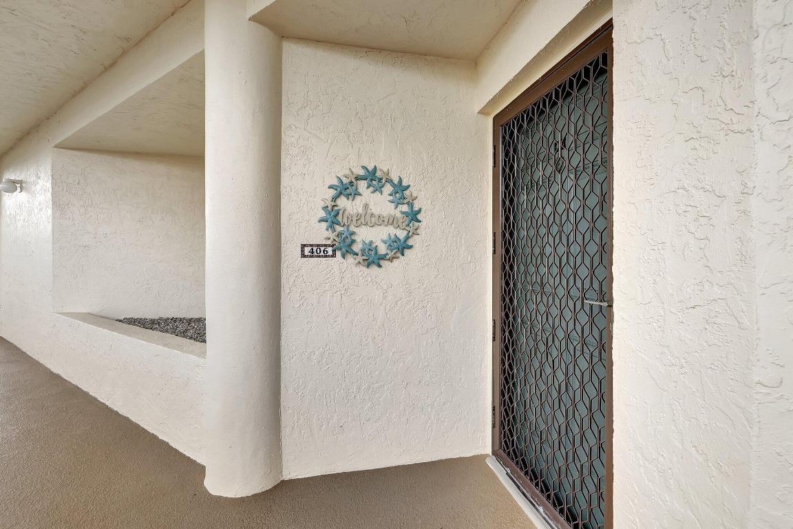 221 NE Plantation Road 406