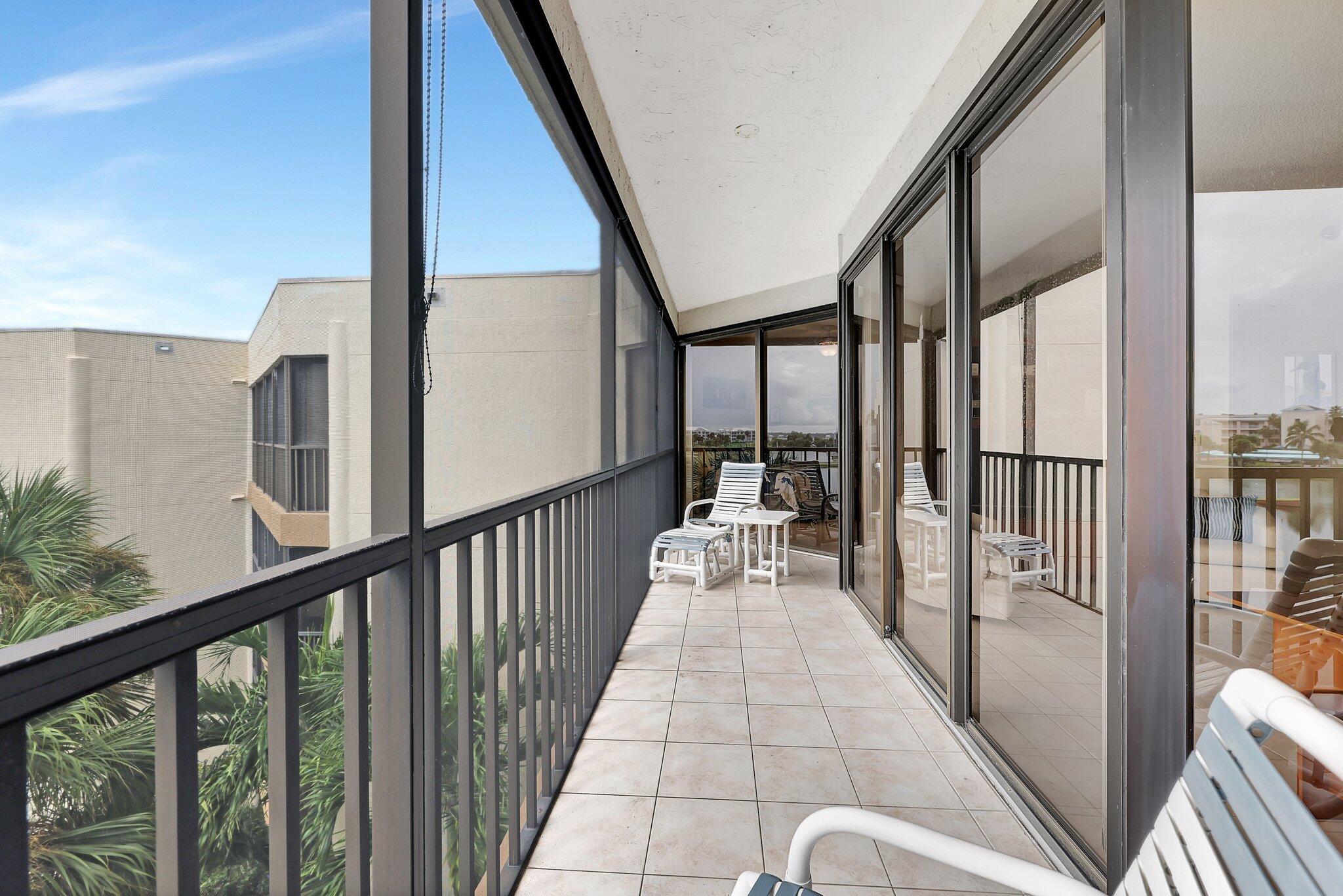 221 NE Plantation Road 406