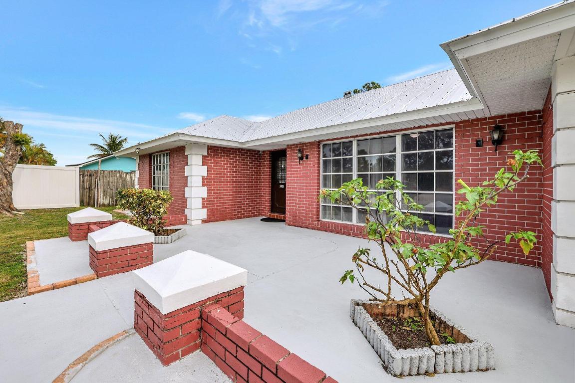 388 E Prima Vista Boulevard