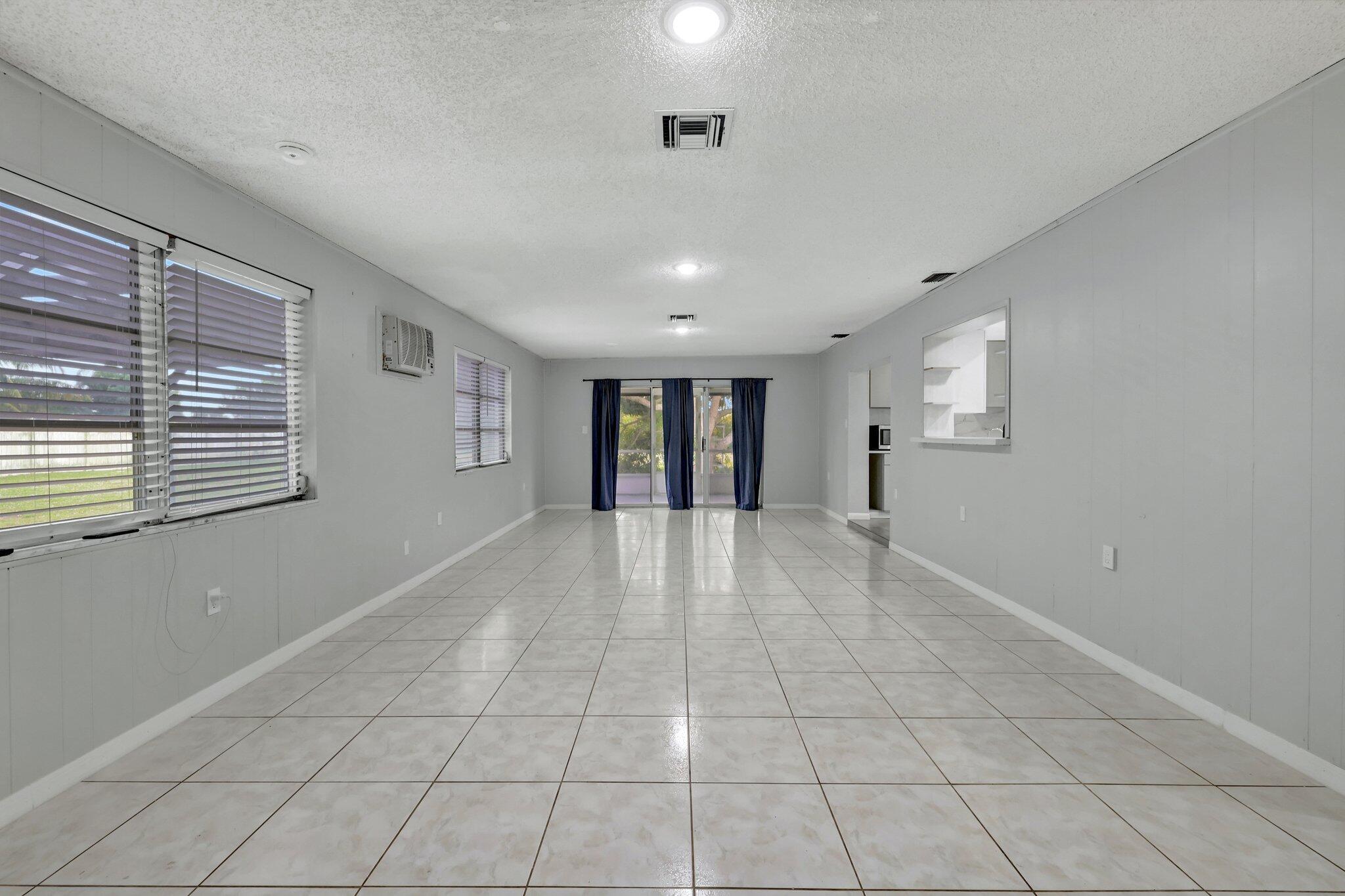 388 E Prima Vista Boulevard