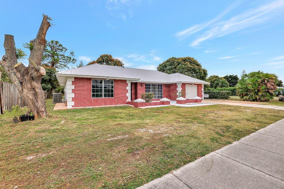 388 E Prima Vista Boulevard