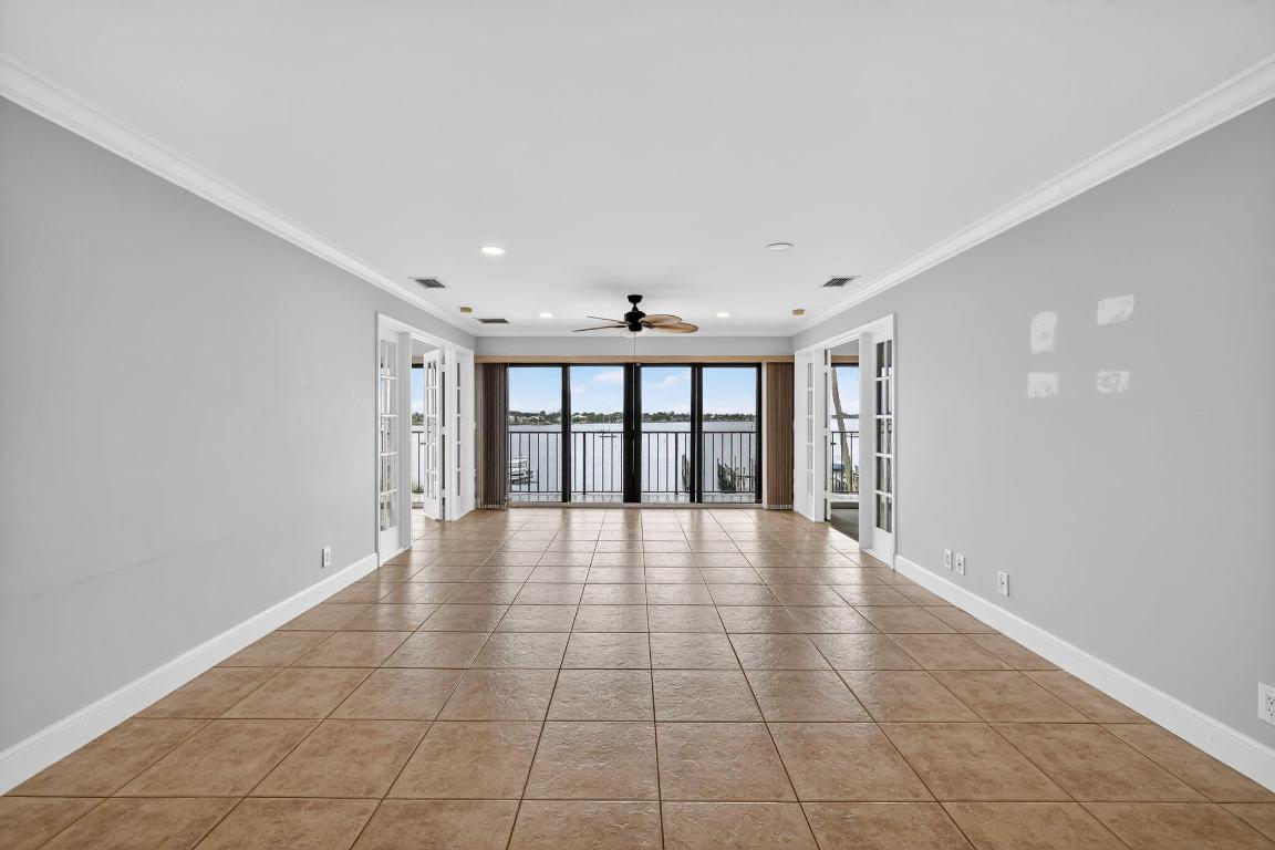 624 SW Saint Lucie Crescent 308