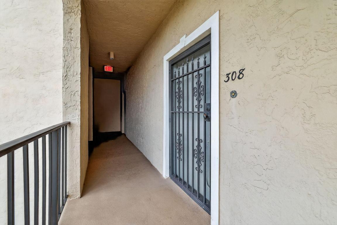 624 SW Saint Lucie Crescent 308