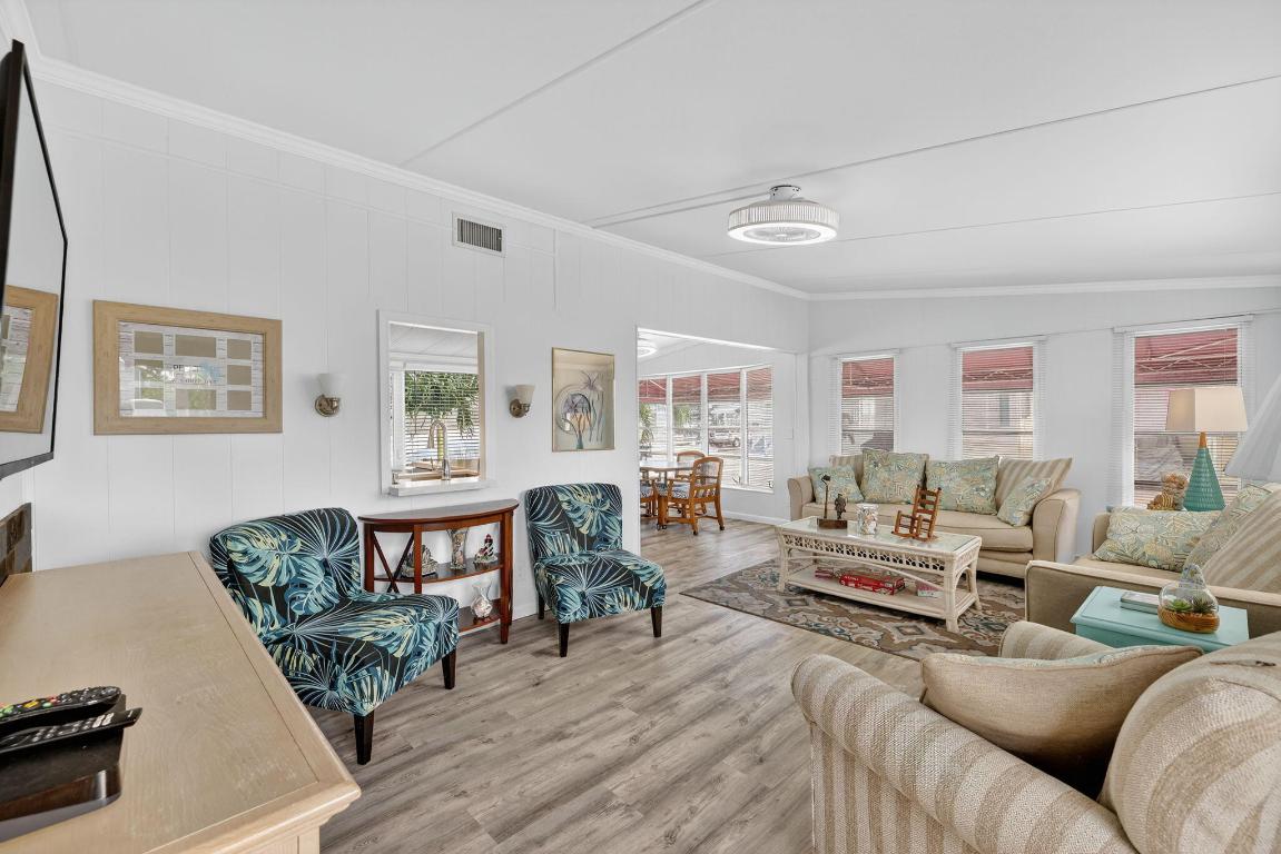 91 Nettles Boulevard