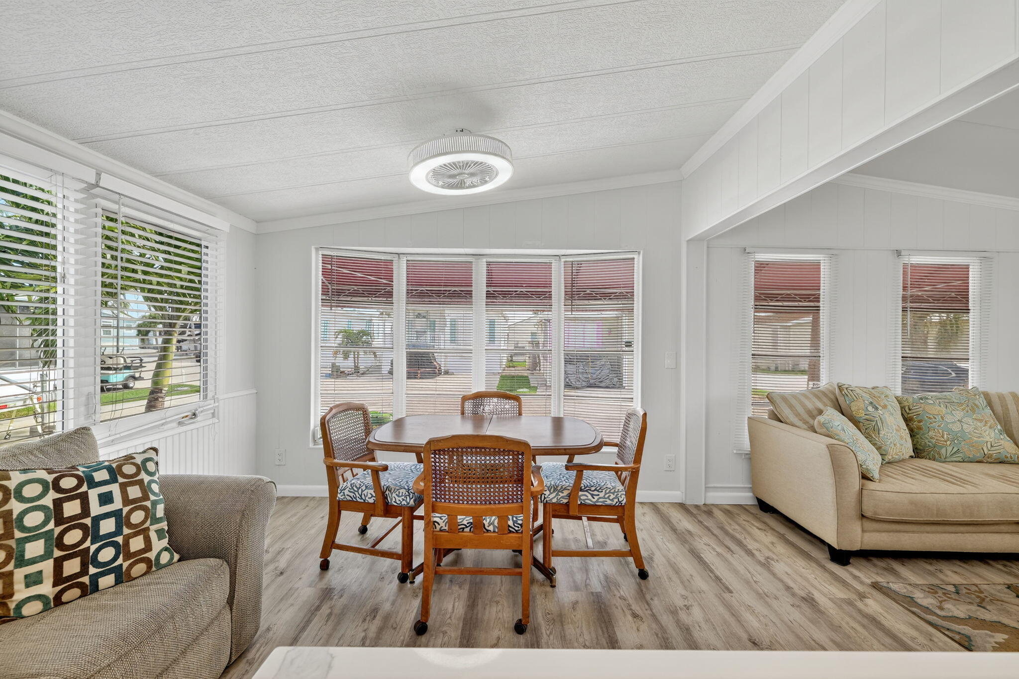 91 Nettles Boulevard