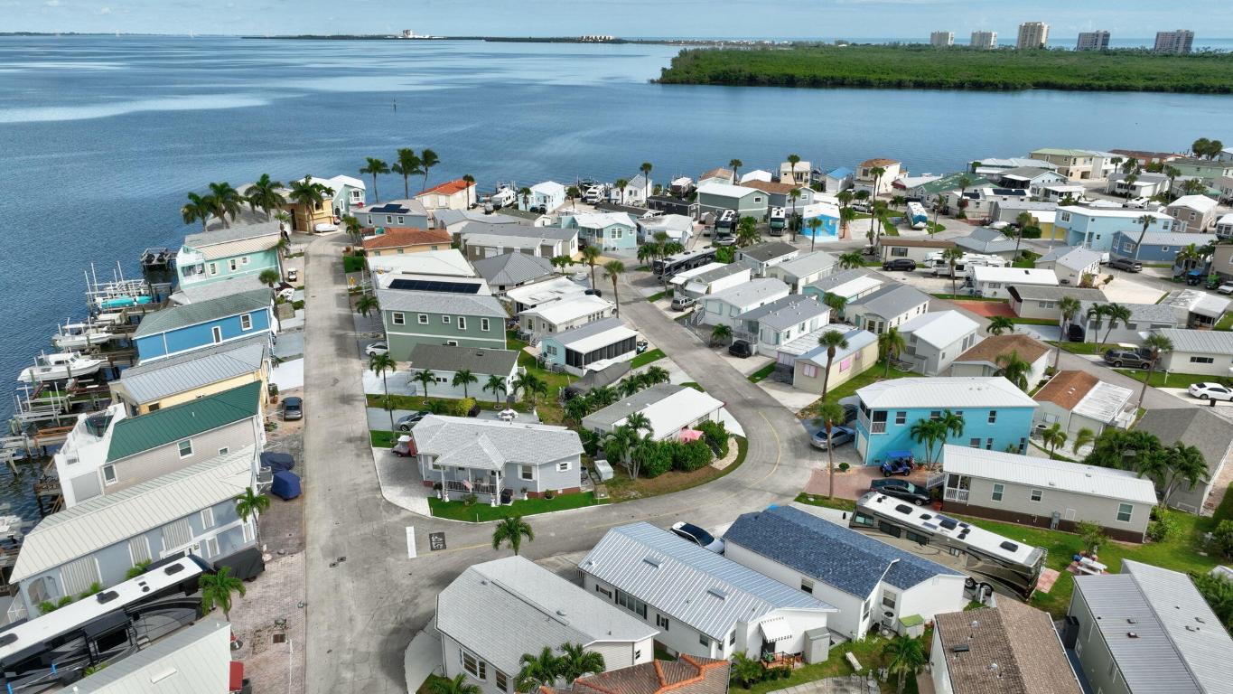 91 Nettles Boulevard