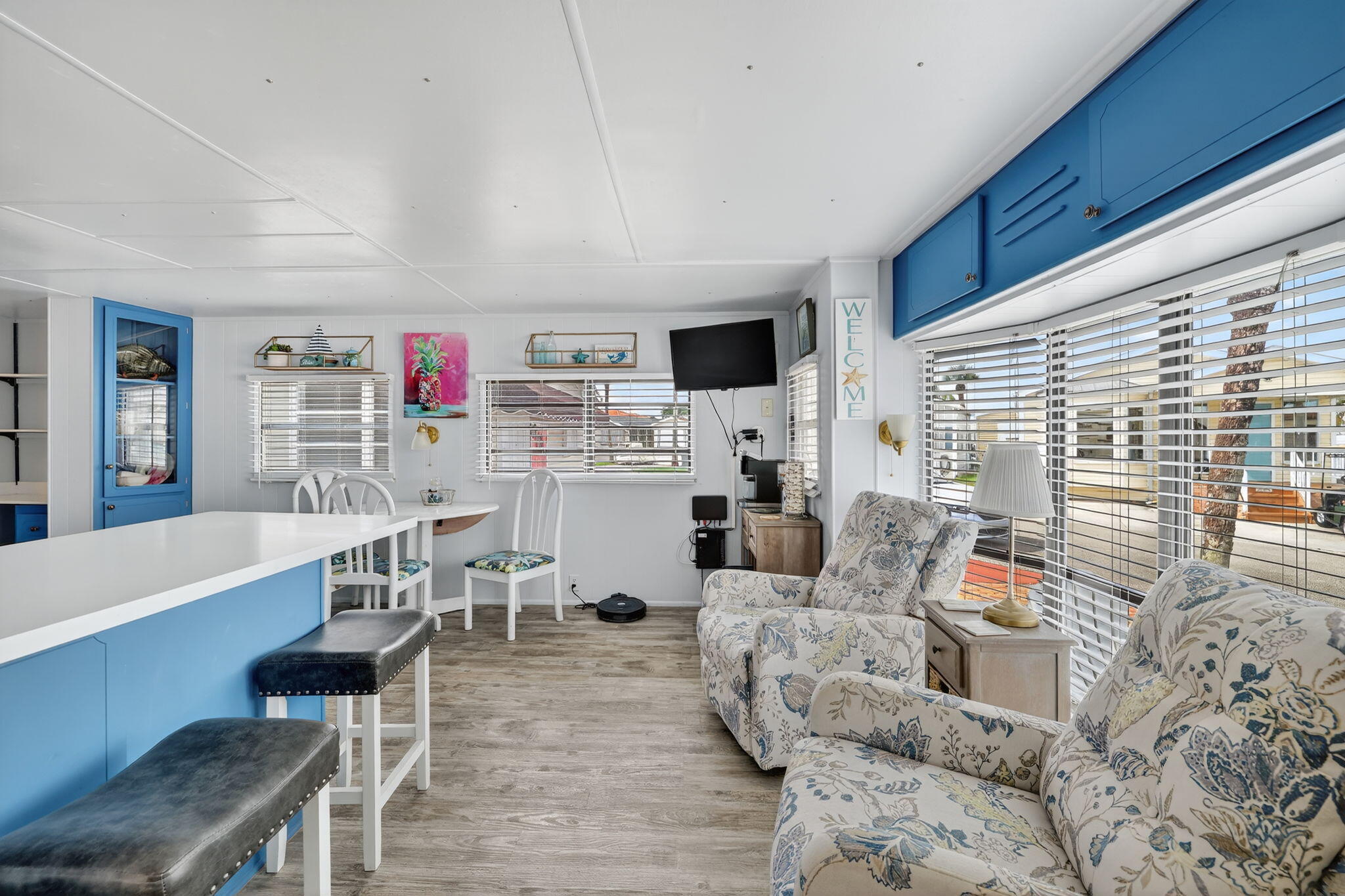 121 Nettles Boulevard