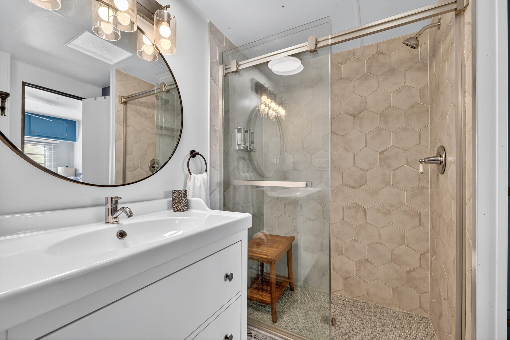 121 Nettles Boulevard