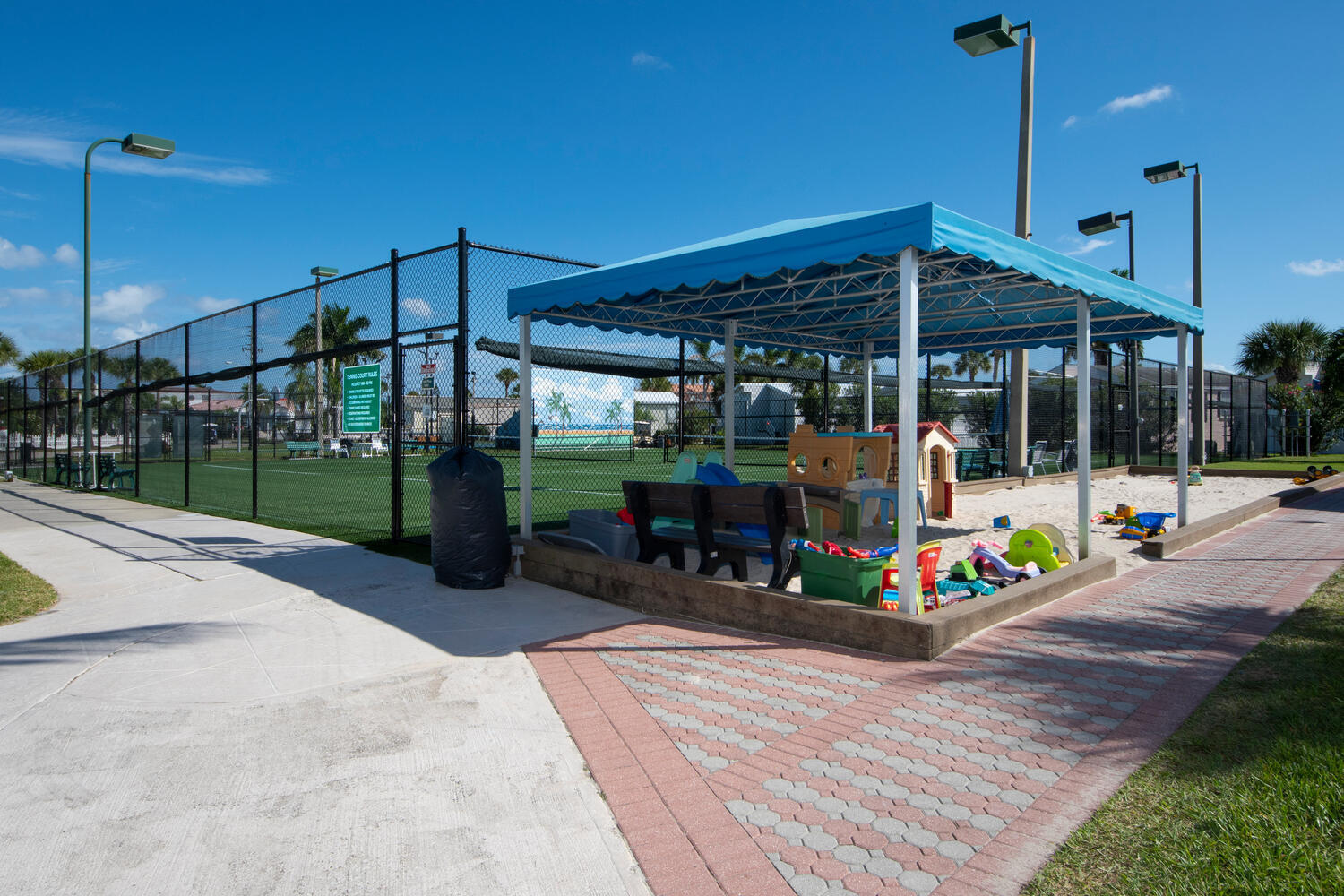 121 Nettles Boulevard