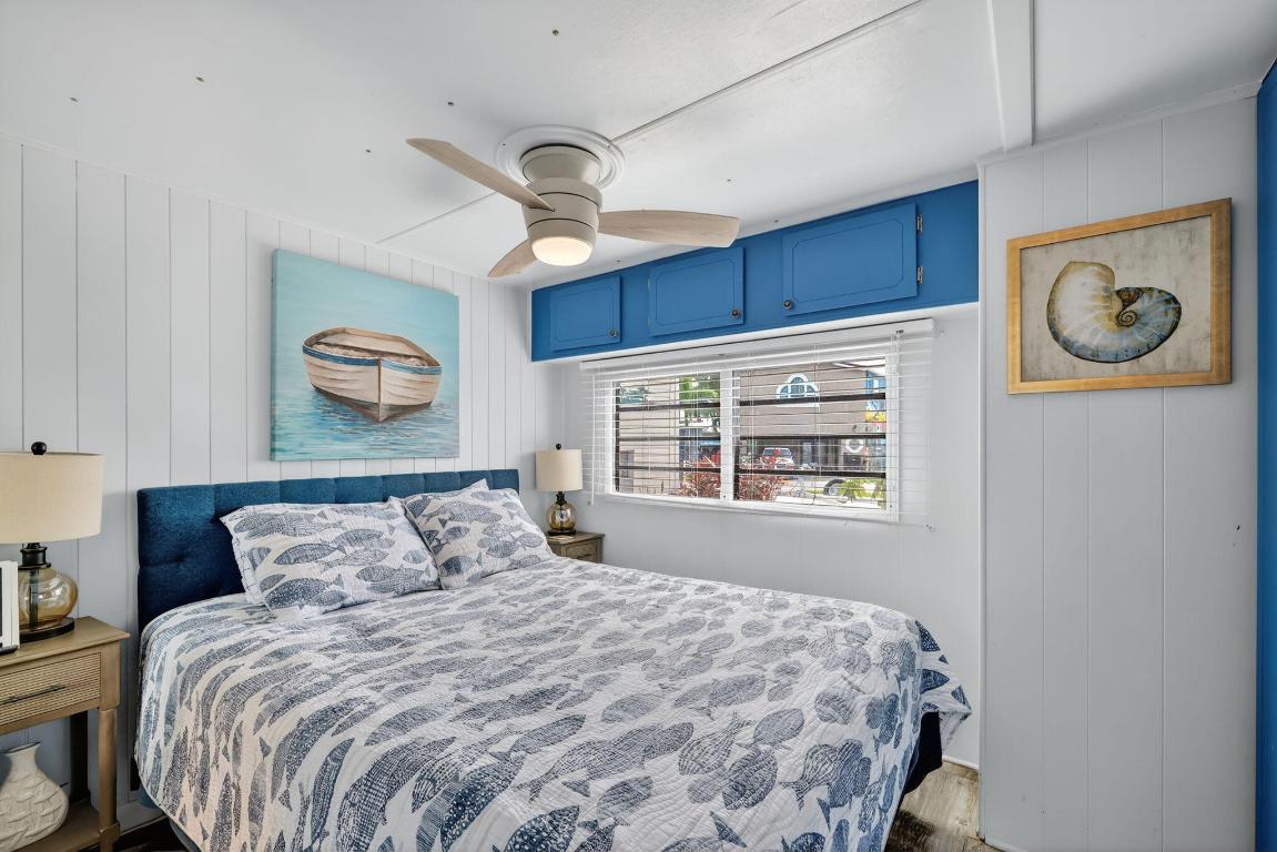 121 Nettles Boulevard