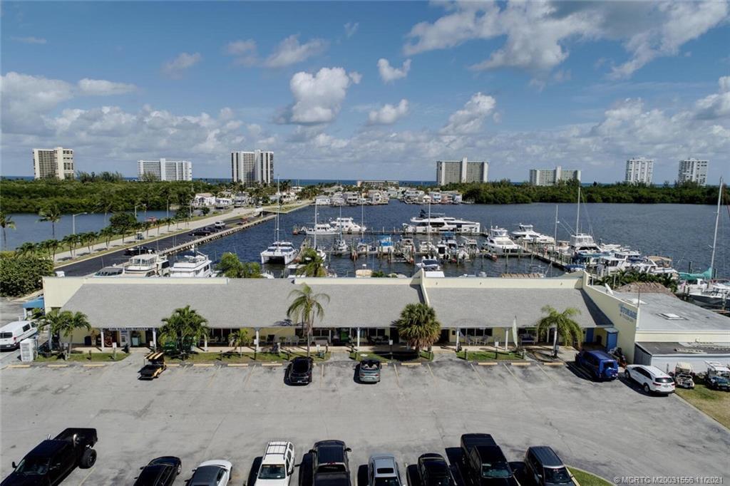 121 Nettles Boulevard