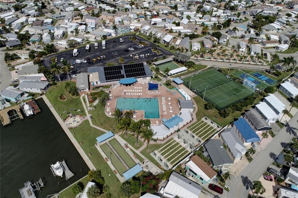 217 Nettles Boulevard