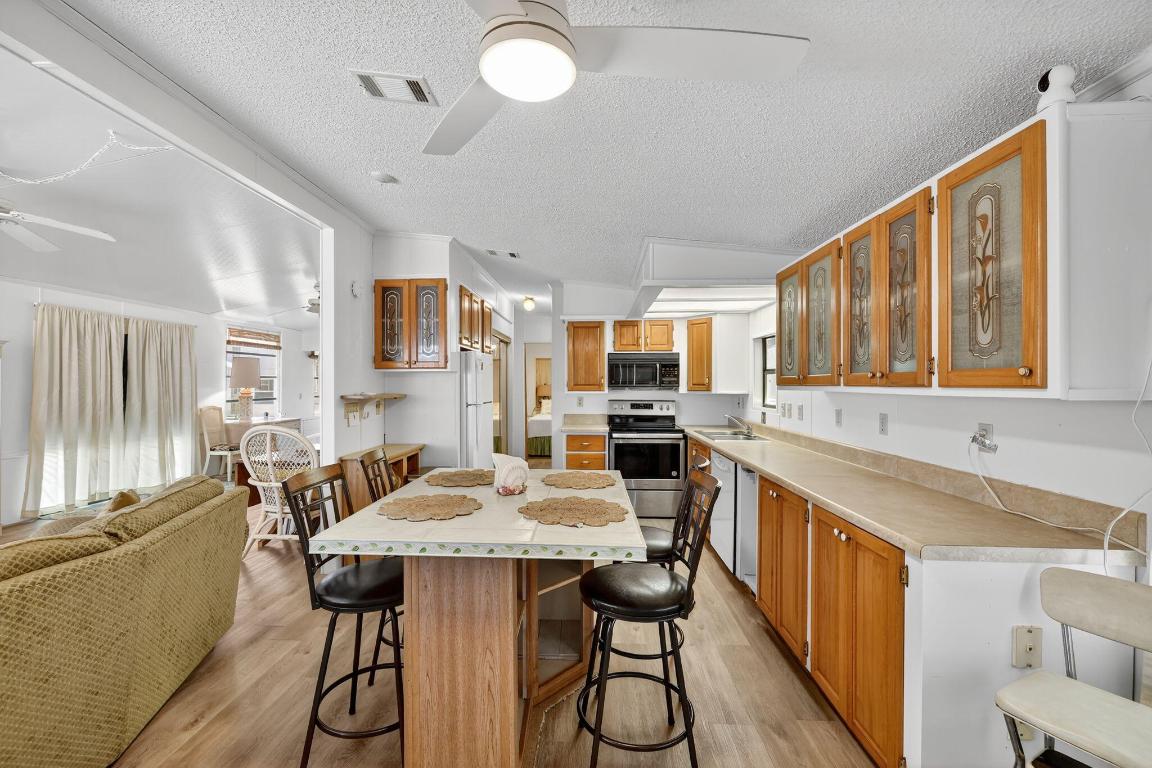 217 Nettles Boulevard