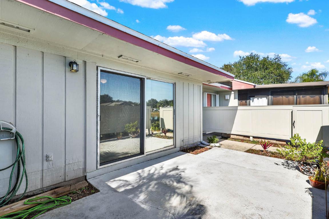 4104 NW Cinnamon Tree Circle