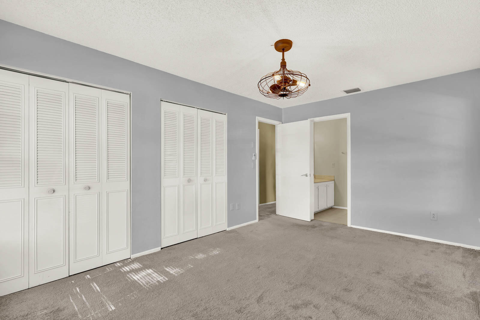 4104 NW Cinnamon Tree Circle