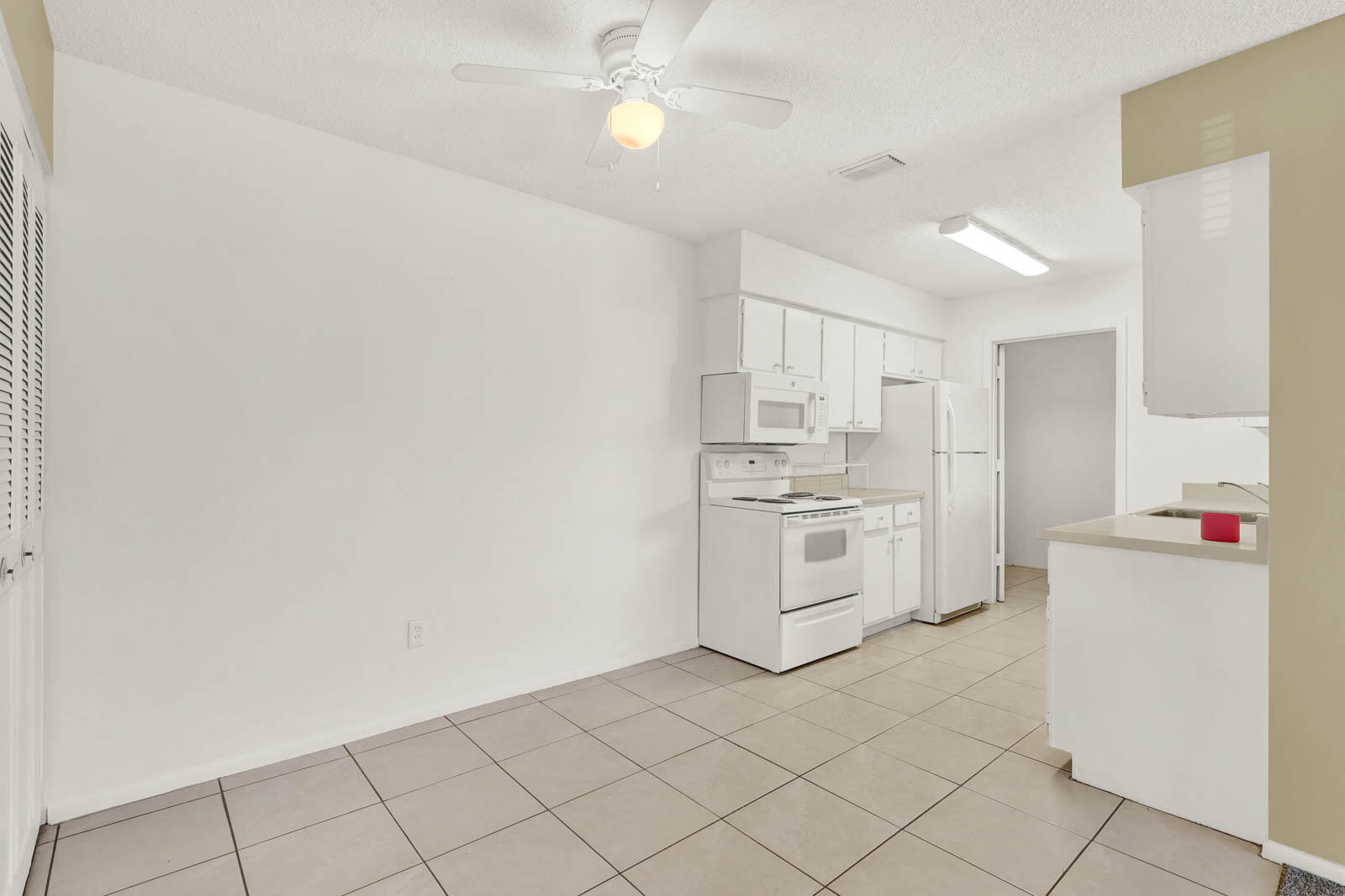 4104 NW Cinnamon Tree Circle