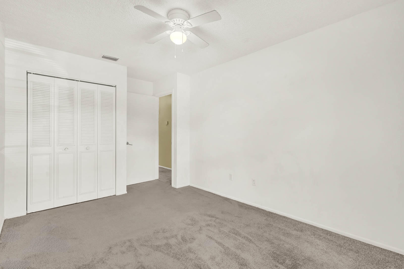 4104 NW Cinnamon Tree Circle